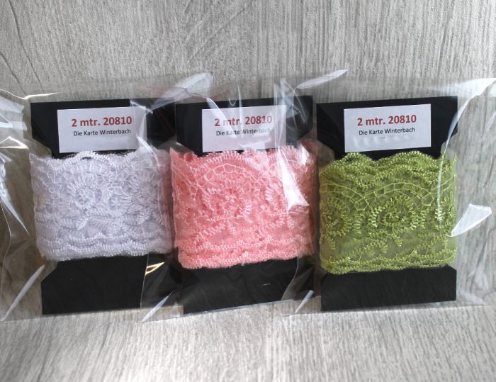 Spitze zur Kartengestaltung erhältlich in 3 Farben 2mtr. 42mm 20810