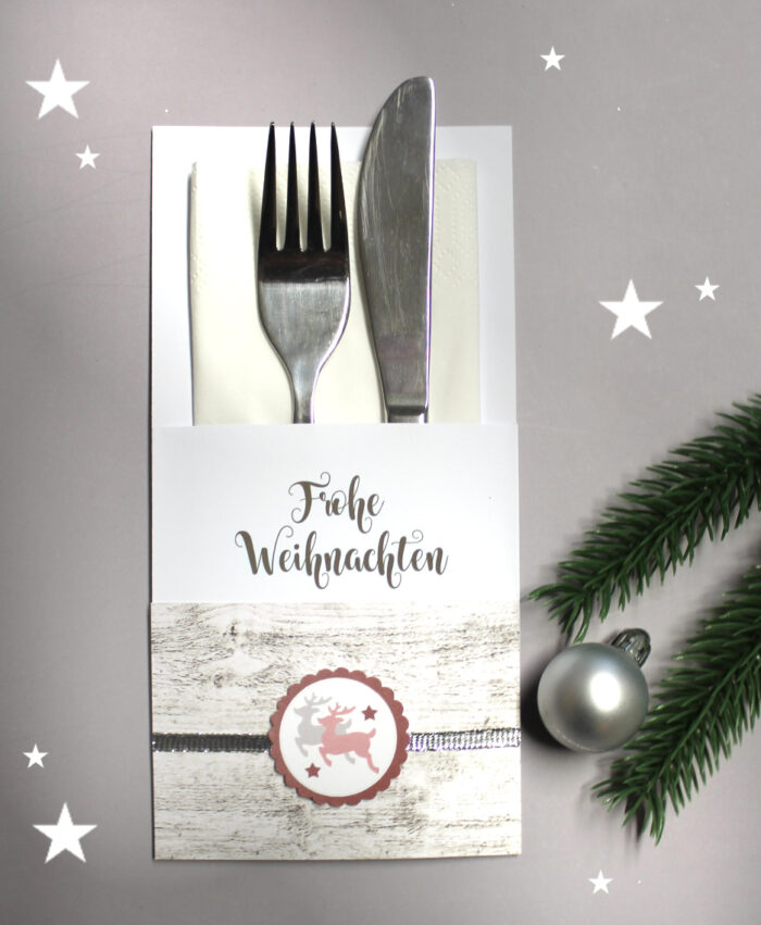 Bestecktasche mit Holzoptik zu Weihnachten mit Motiv "Hirsch" Design 902 Mindestbestellmenge 10 Stück – Bild 2