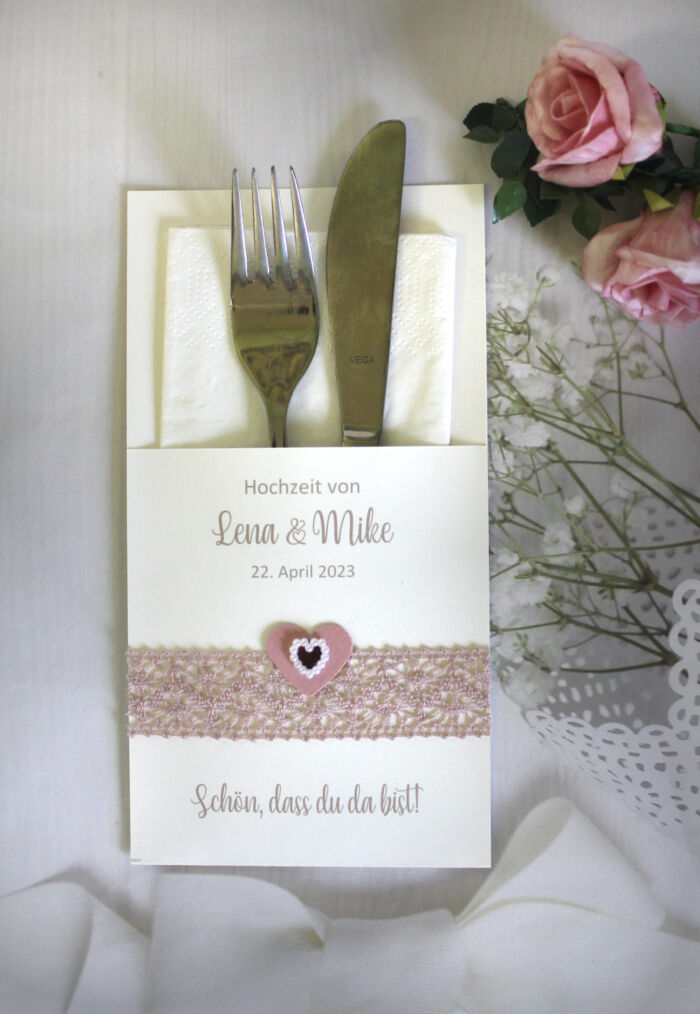 Bestecktasche zur Hochzeit "altrosa Spitze" mit Perlenherz, personalisiert Design 422