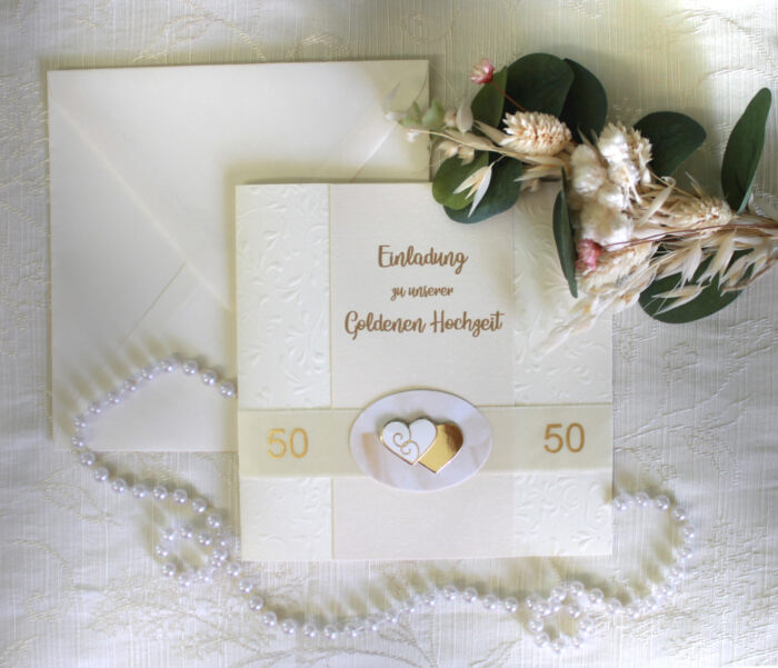 Einladung zur Goldenen Hochzeit "Herz" aus edlem geprägtem Karton incl. Einlegeblatt & Umschlag Design 12812