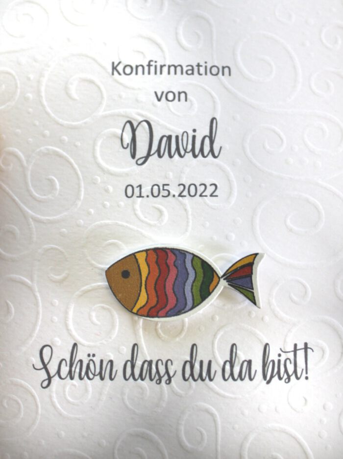 Bestecktasche zur Konfirmation-Kommunion oder Taufe "Regenbogenfisch Holz" personalisiert, Design 5007 – Bild 2