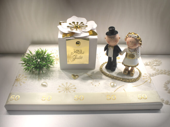 Geldgeschenk zur "Goldenen Hochzeit" mit edler Schachtel Design 70052