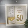 Geschenkschachtel als Rahmen zur Goldenen Hochzeit "goldene 50" mit transparentem Schiebedeckel, hochwertige Qualität, Design 8023 – Bild 3