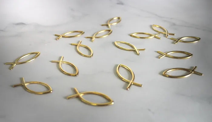 Fische gold als Streudeko oder zum Basteln, 15 Stück für Ihre Konfirmation-Kommunion oder Taufe